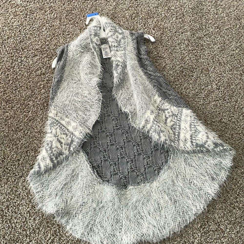 Kids 10-12 short sleeve sweater